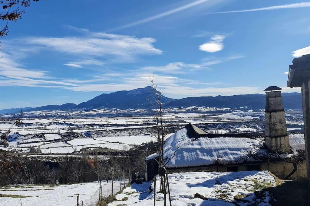 Alojamiento La Atalaya De Araguas Araguás del Solano Екстериор снимка